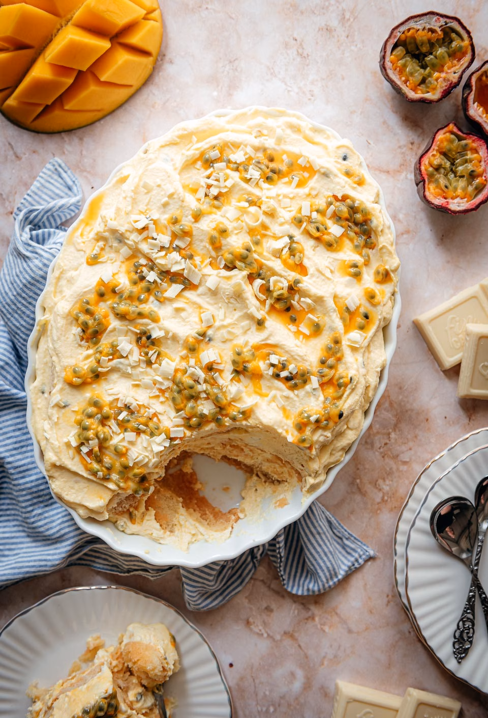 Mango tiramisu