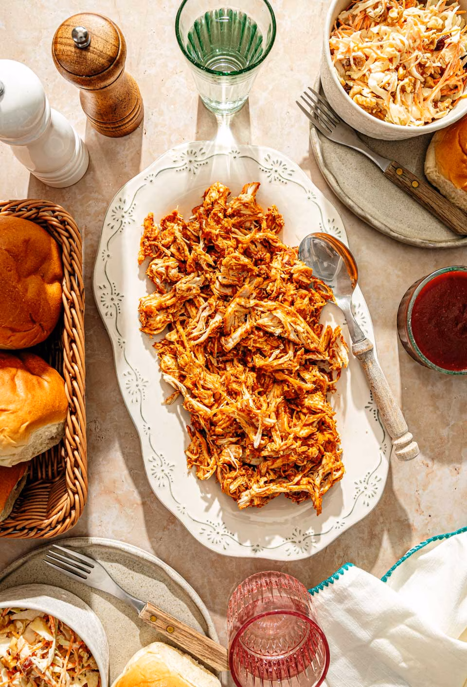 Making pulled chicken