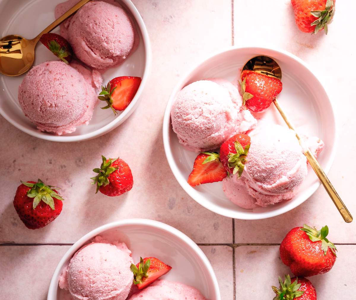 Strawberry ice cream