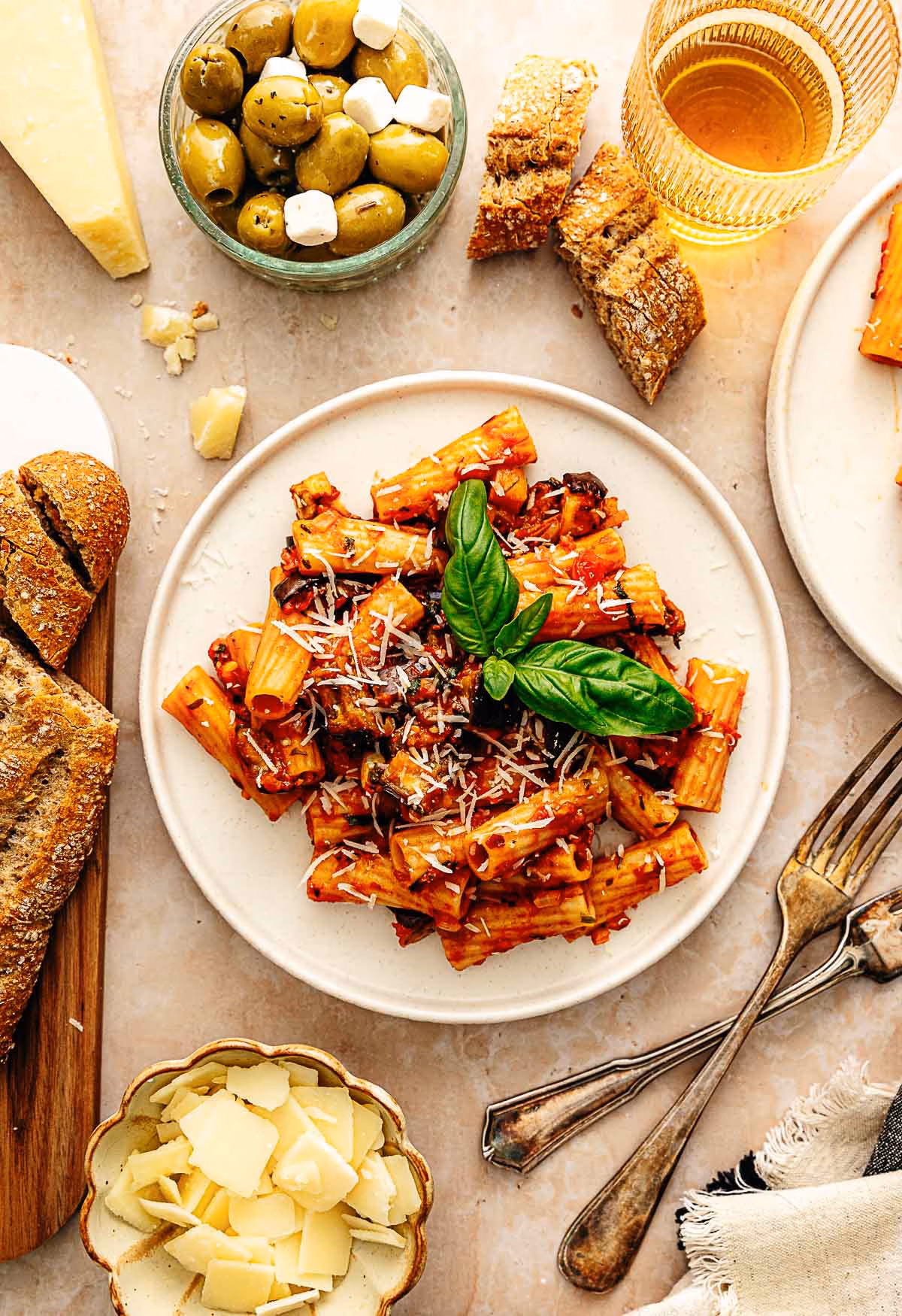 Pasta con la melanzane