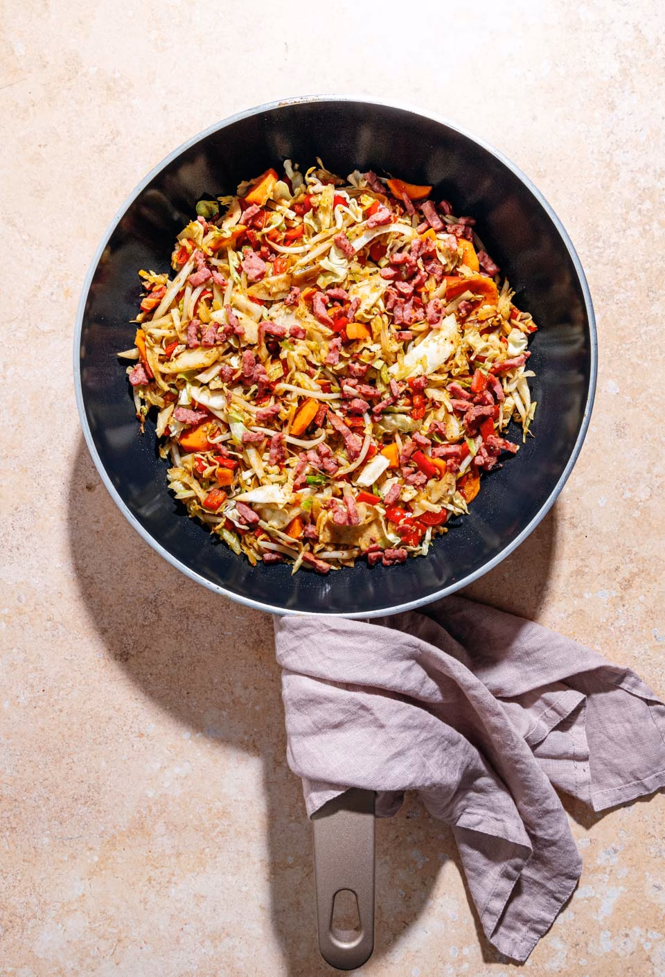 Pointed cabbage stir fry