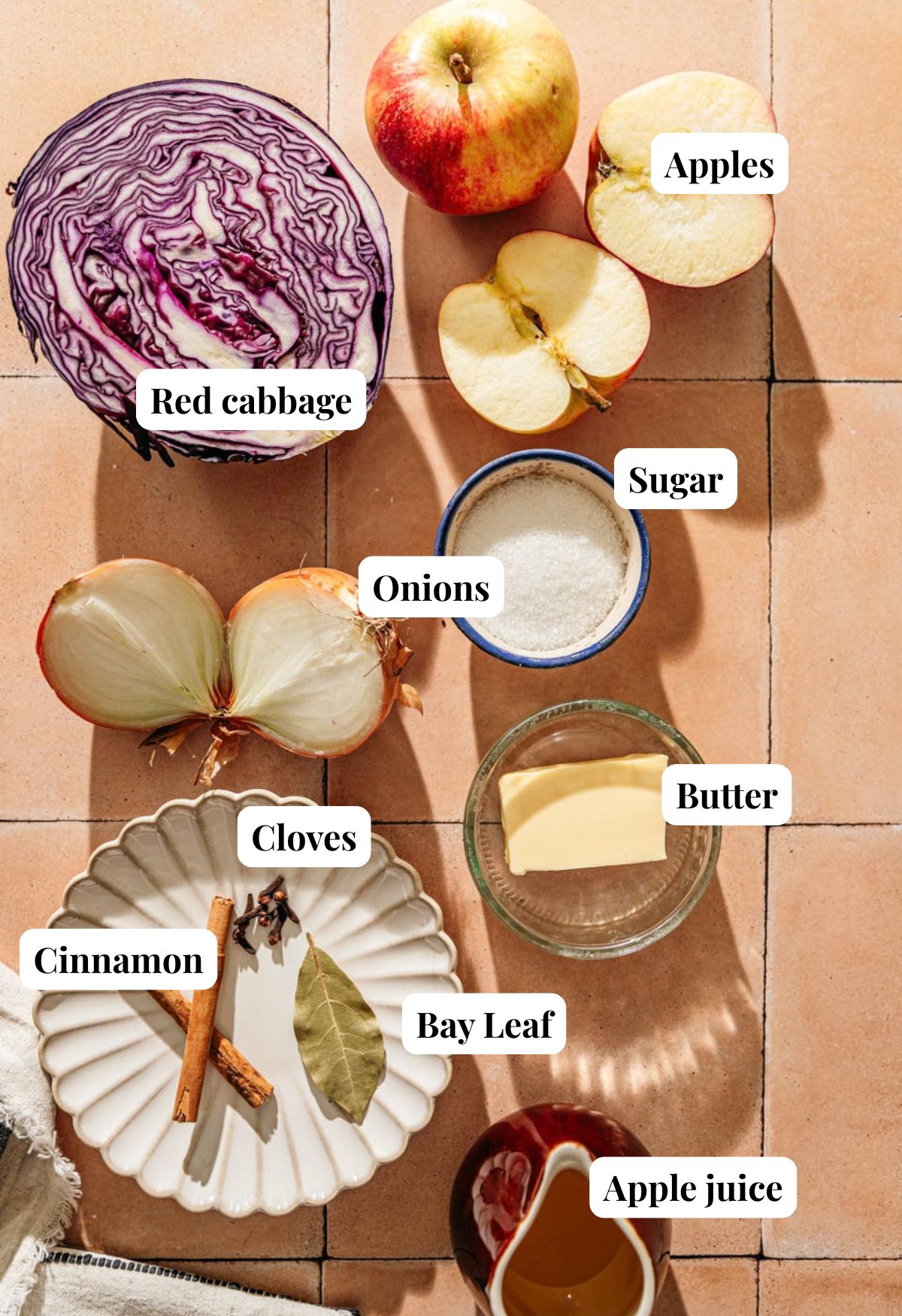 Ingredients for braised red cabbage